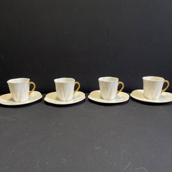 Classic White Shelley Dainty Tea Cups & Saucers - Picture 2 of 10